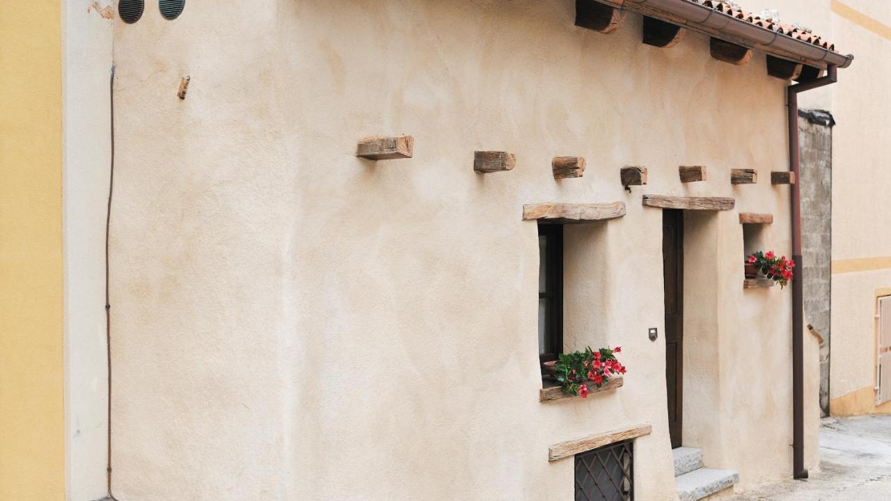 B&B E Home Restaurant S'Ispera Monolocale Uso Esclusivo Fonni Exterior foto